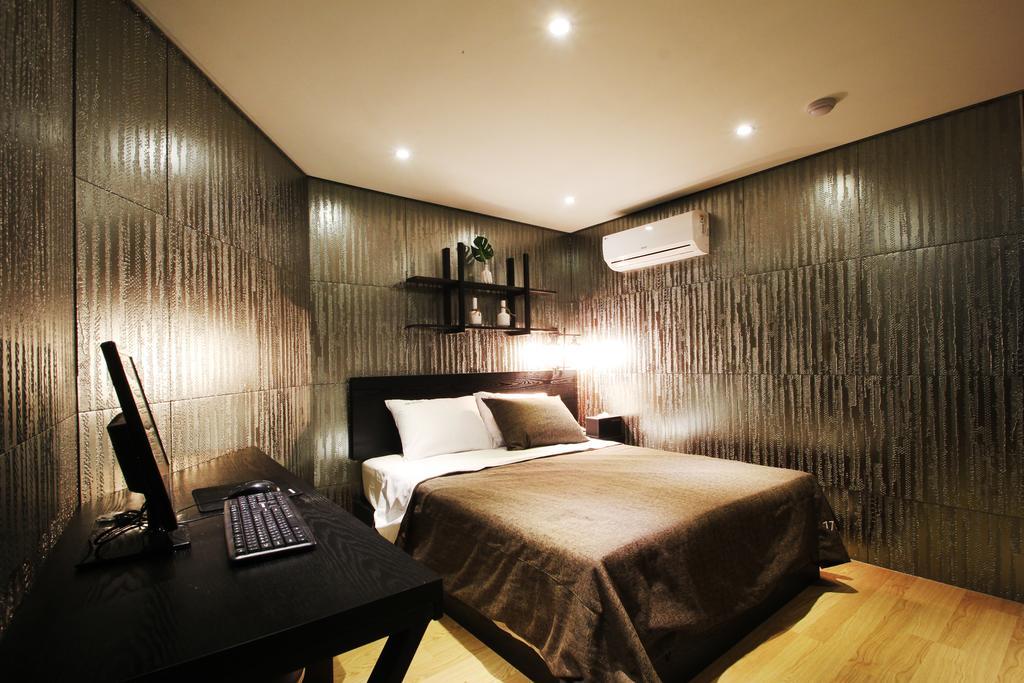 17Th Hotel Yeonje Dış mekan fotoğraf