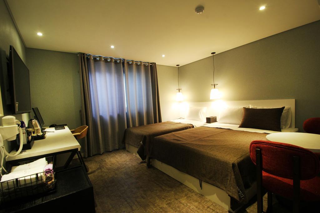 17Th Hotel Yeonje Dış mekan fotoğraf