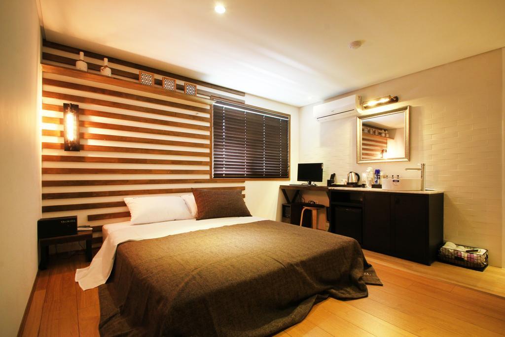 17Th Hotel Yeonje Dış mekan fotoğraf