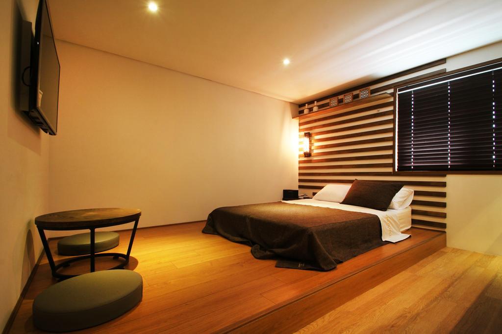 17Th Hotel Yeonje Dış mekan fotoğraf