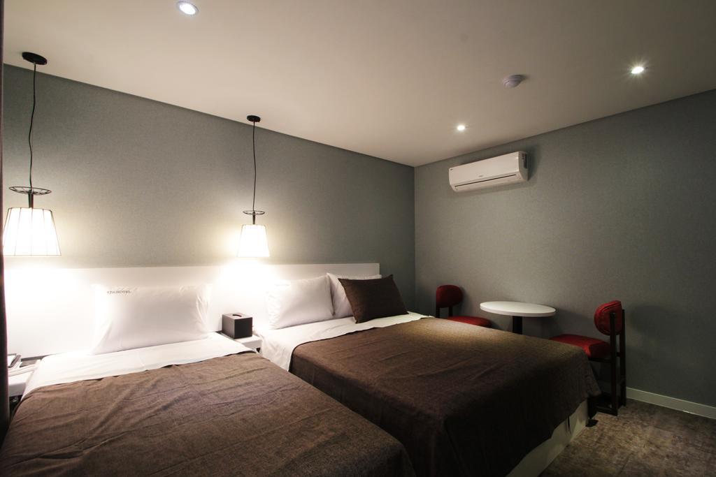 17Th Hotel Yeonje Dış mekan fotoğraf