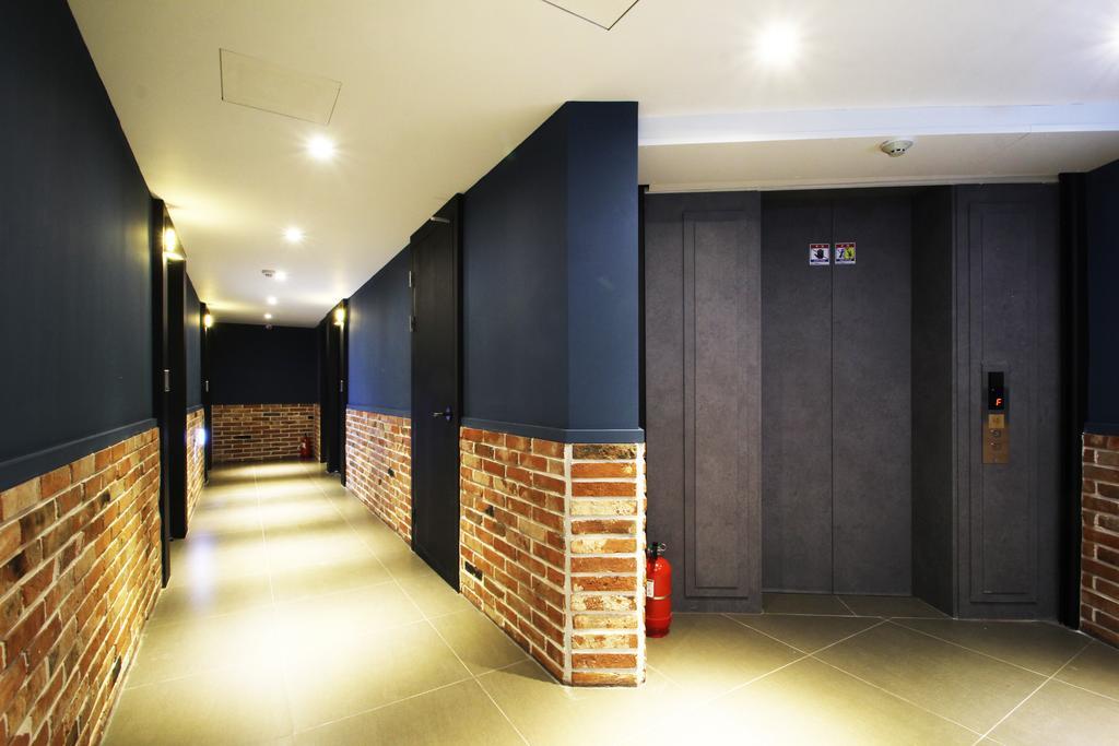 17Th Hotel Yeonje Dış mekan fotoğraf